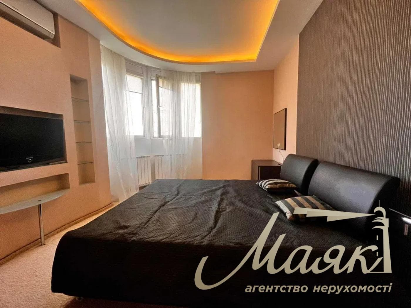 3-Bedroom Apartment for Rent at 6 Ivasyuka Ave., Obolon