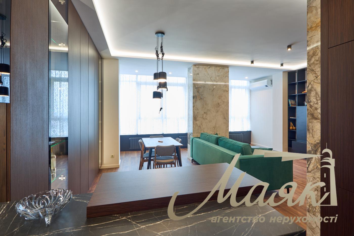Rent 3 bedroom apartment in LCD Jack House, Lesya Ukrainka boulevard, 7v, Pecherskiy district, Kiev