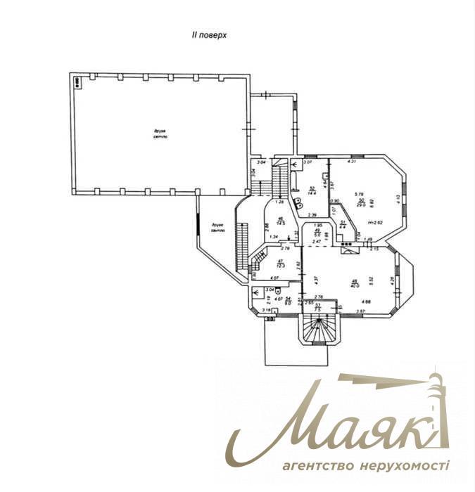 Оренда будинку 1 390 м2 у Голосіївському районі.