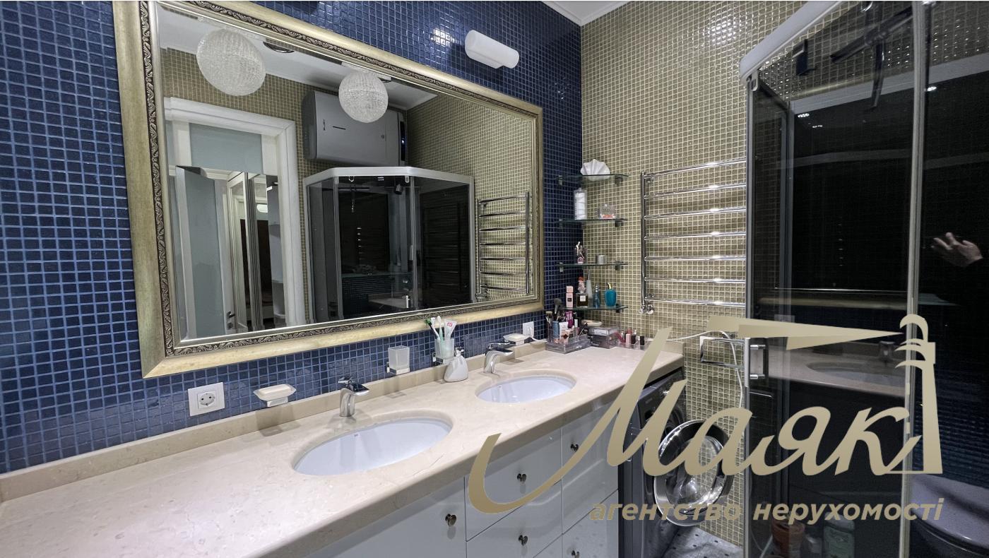 Оренда 3 кімнатної квартири в ЖК Новопечерські Липки, Андрія Верхогляда просп. , 16