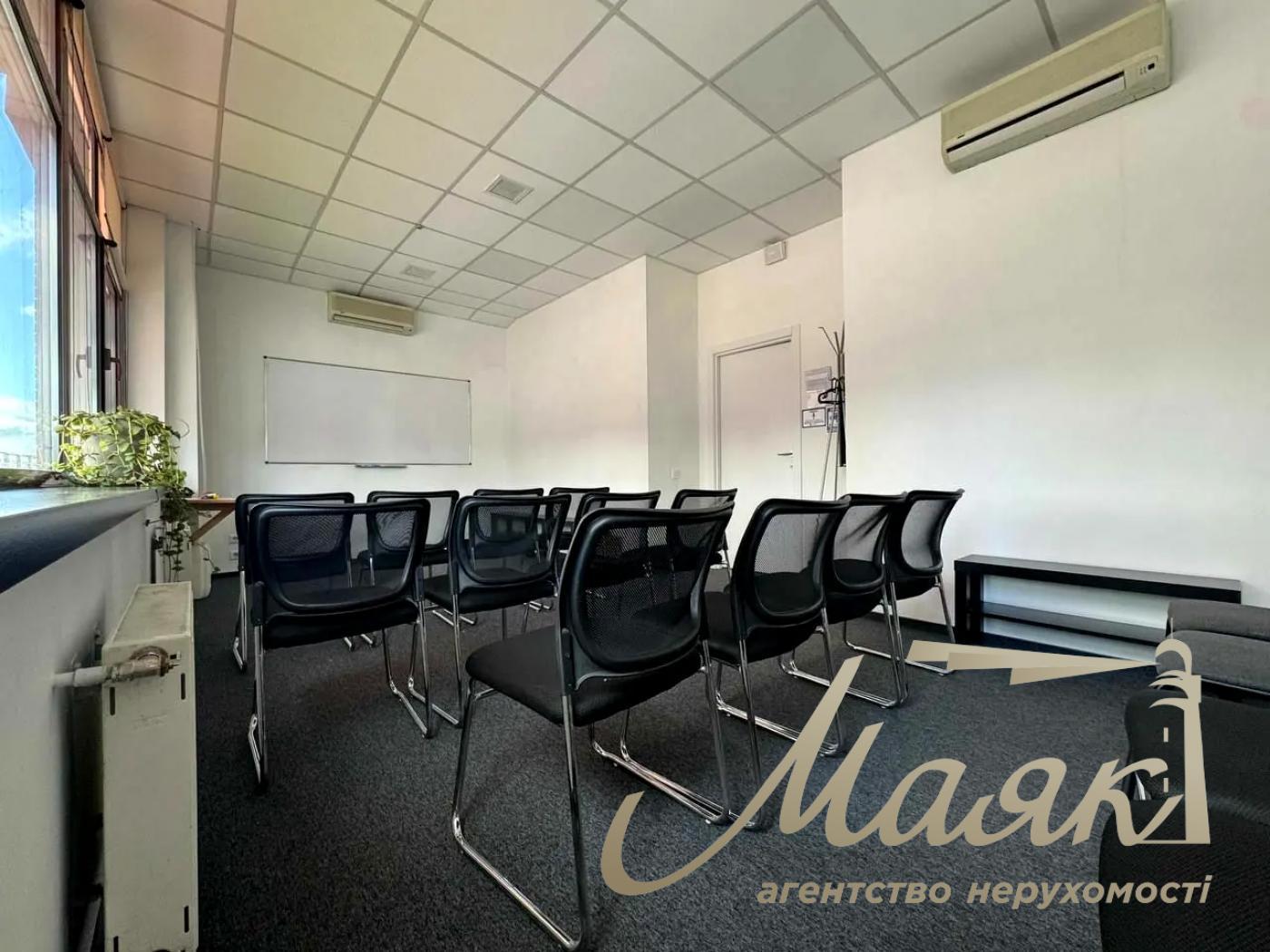 Аренда офиса 240м2 на пр.Берестейский 31, КПИ