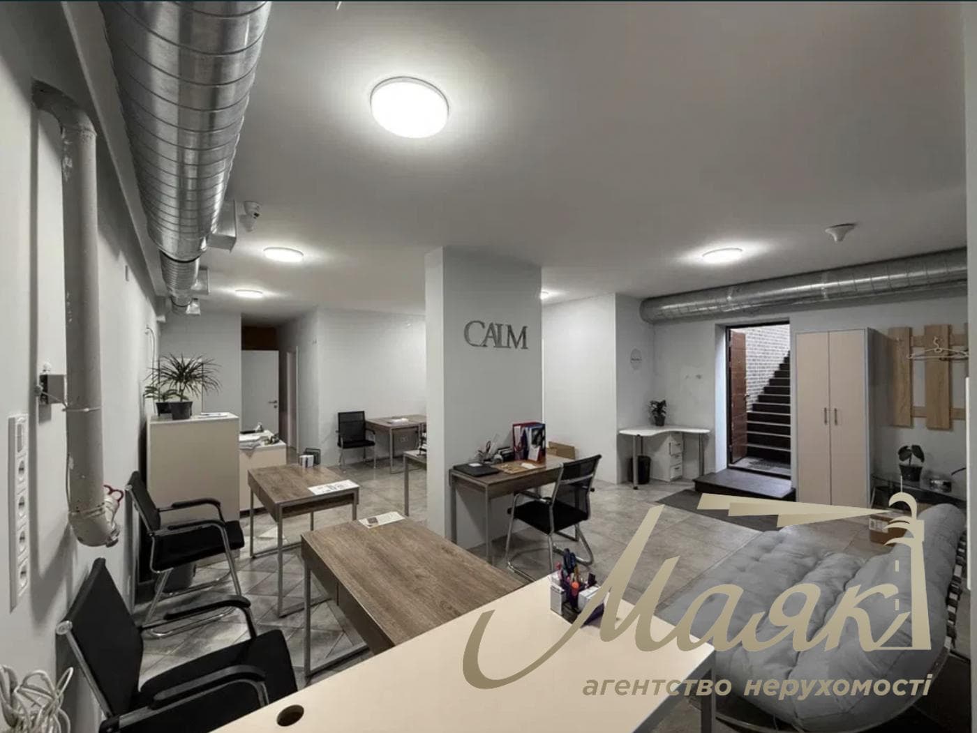 Фасадне цокольне приміщення (100 м²), провулок Коломийський, біля станції метро «Васильківська»