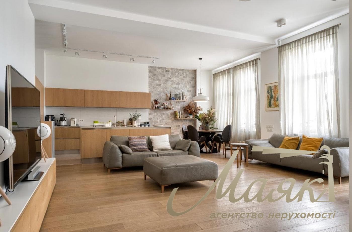 Оренда 5-кімнатної квартири площею 200 м², вулиця Антоновича, 17