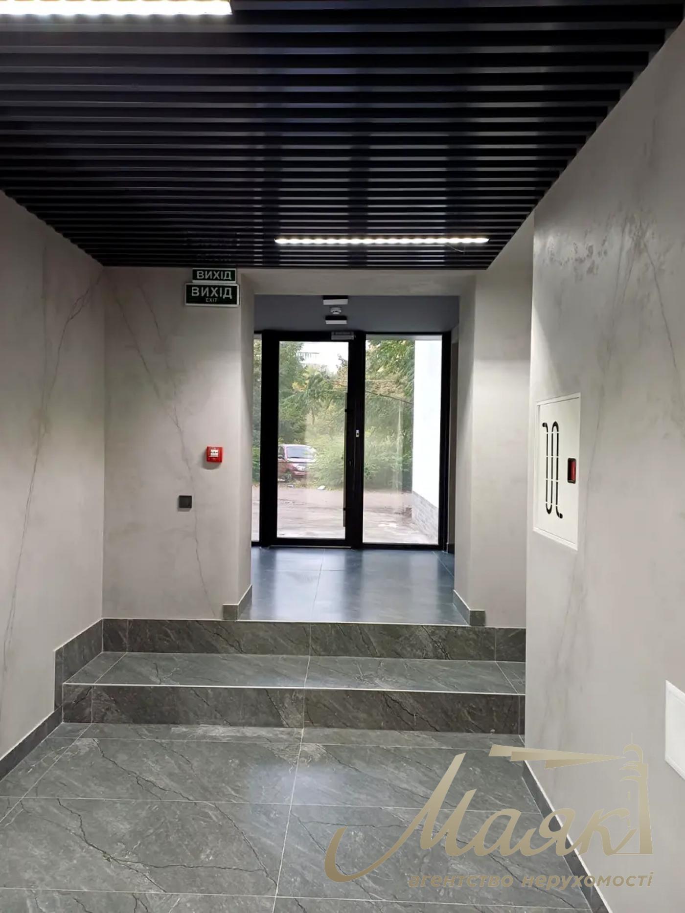 Оренда офісу 940м2 по вул.Преображанська 25, Солом'янський район.