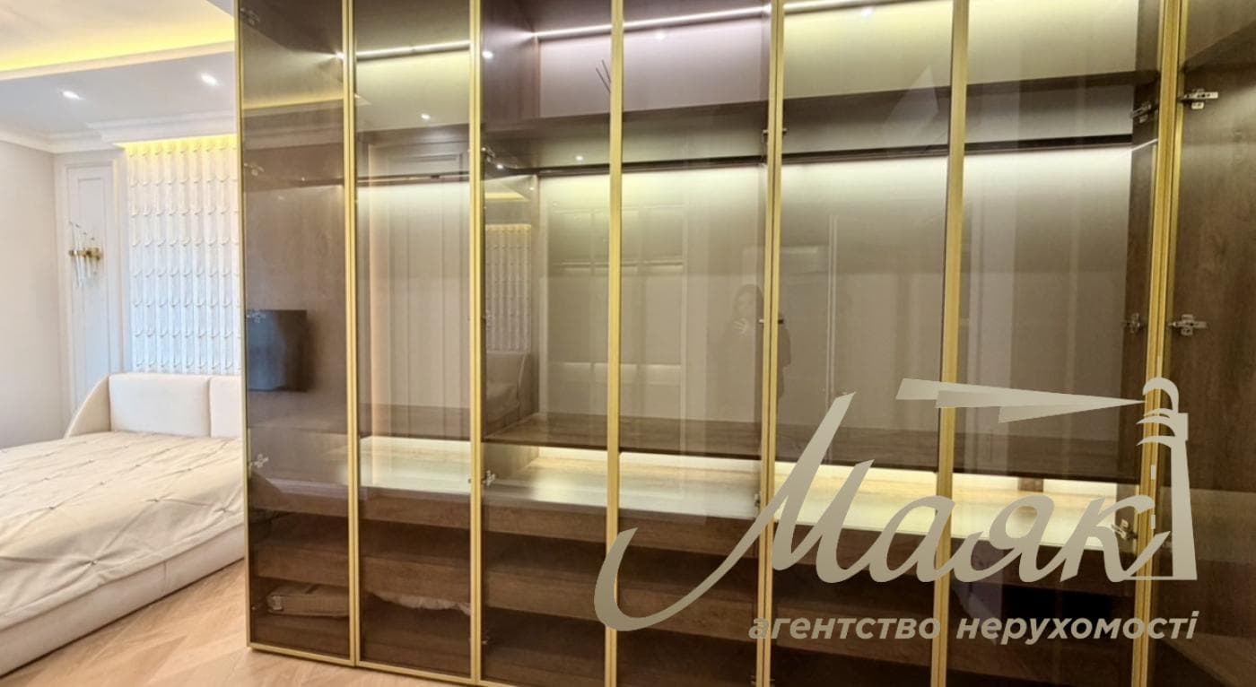 Продаж 3 кімнатної квартири в ЖК Park Avenue VIP