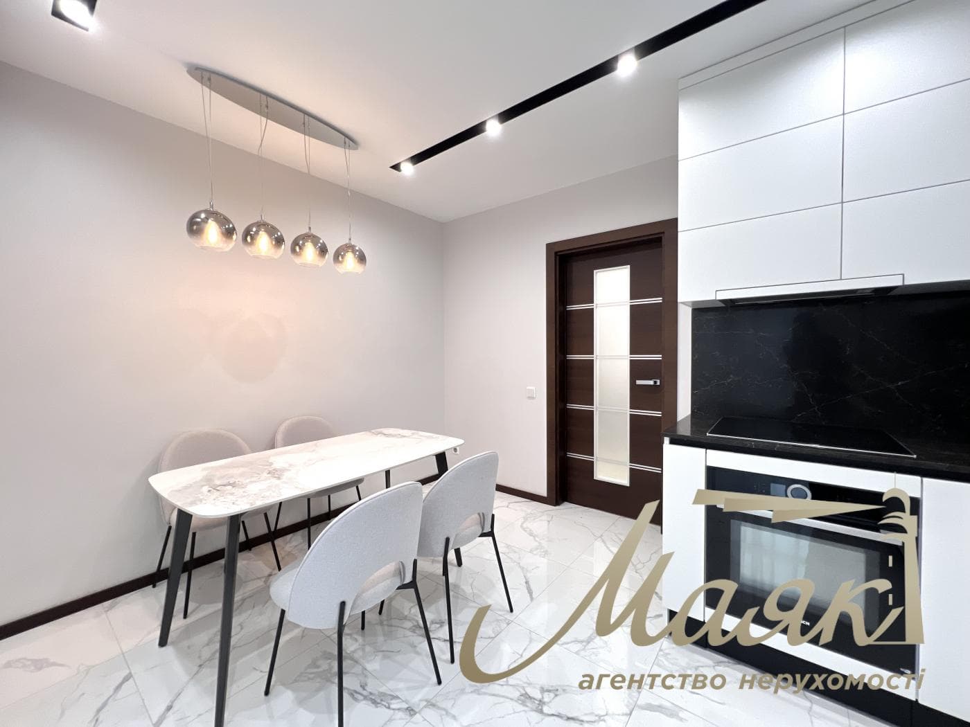 Rent 2-bedroom apartment in LCD "French Quarter 2", 63m², Predslavynska street, 55-A, Kiev