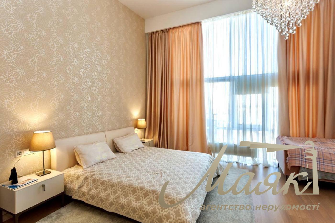 Продажа пентхауса 195 м² ЖК «Сонячна брама», Голосеевский район, ул. Юлии Здановской (Ломоносова), 71Г