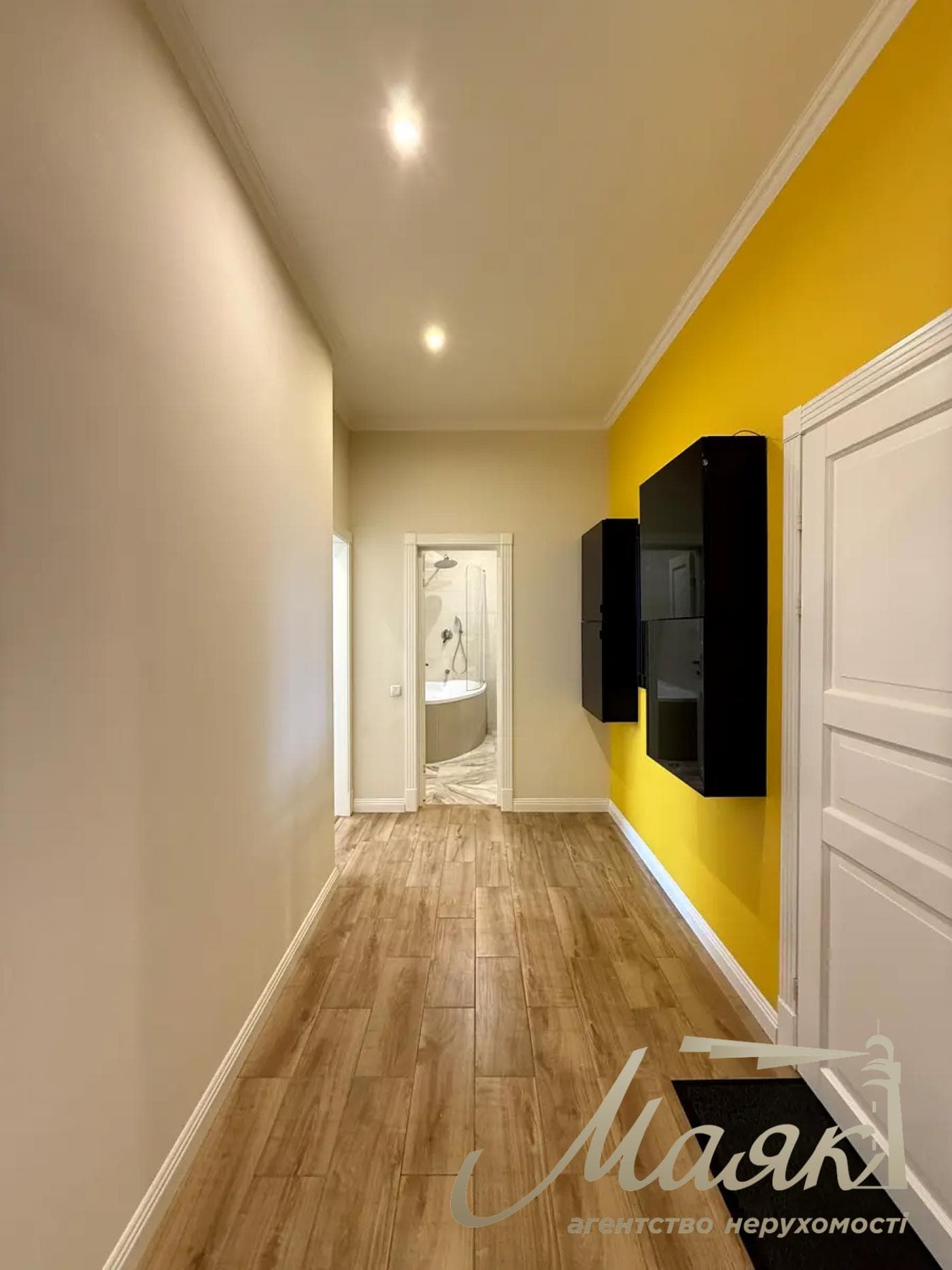 3-bedroom apartment for rent, 72 m², 2-A Verkholyad Street, "Novopechersky Dvor" residential complex