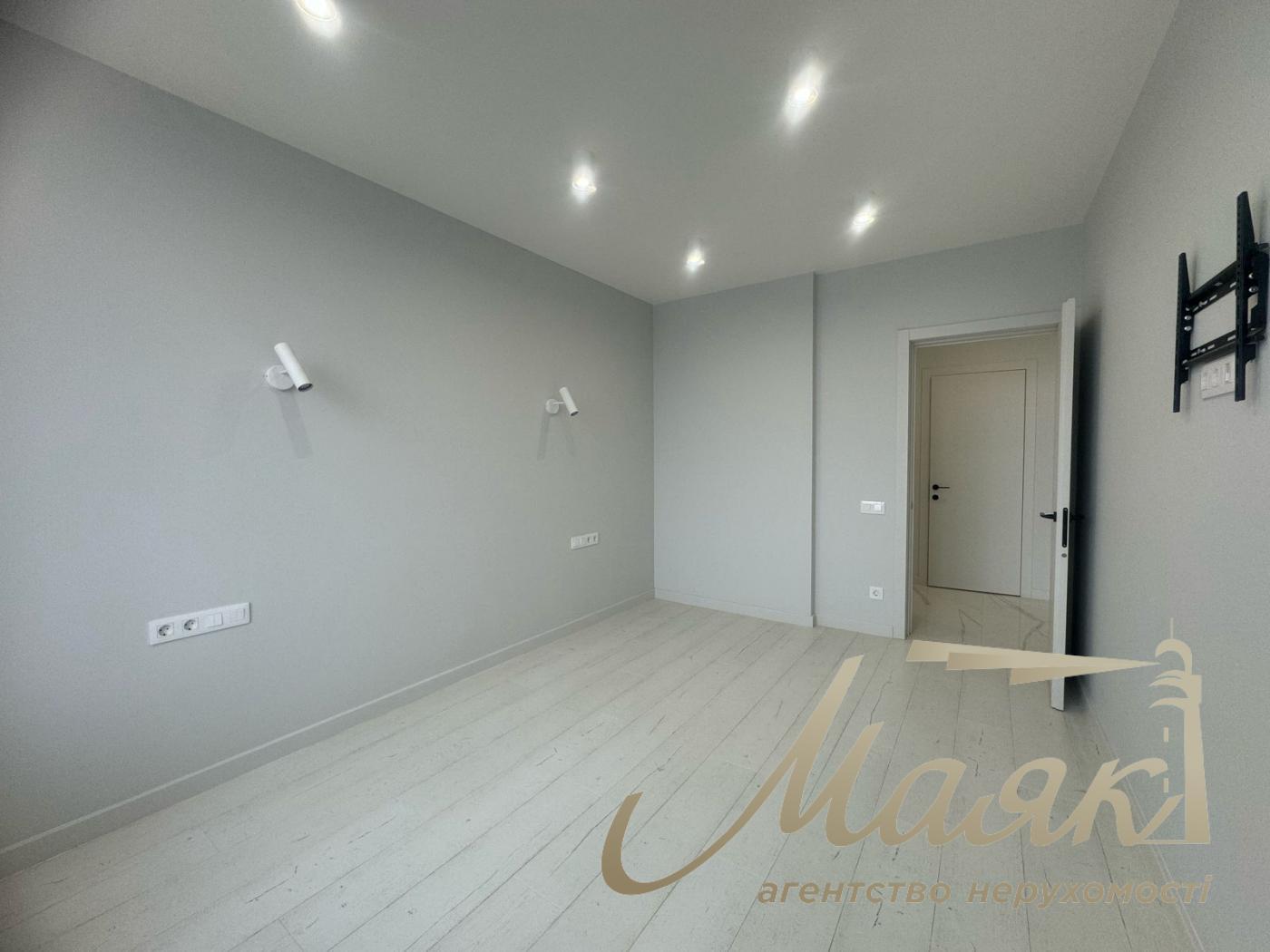 Sale of 3-room apartment in residential complex Seven (Residential Complex Seven)