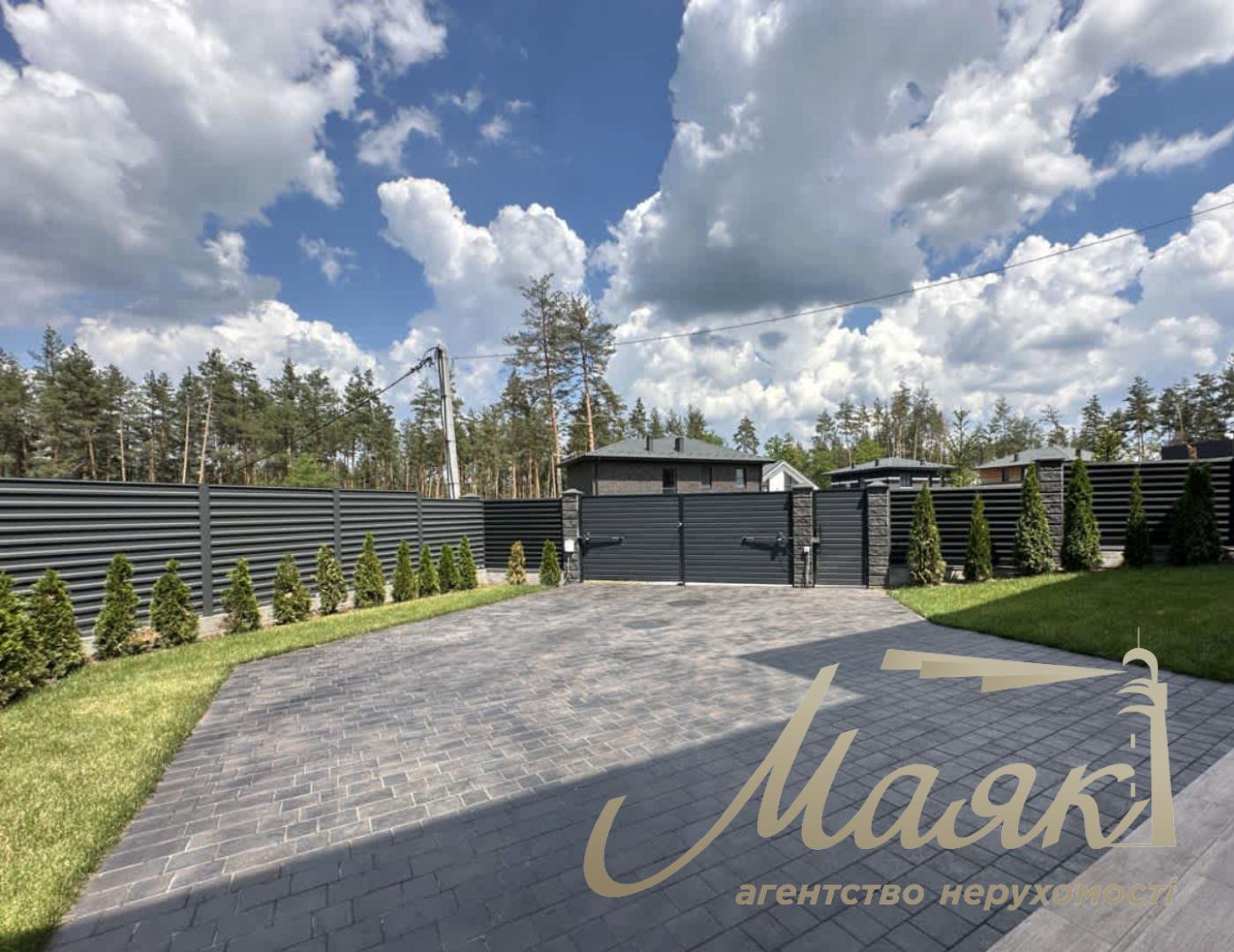 Продажа дома 305м2 в КГ "Новая ходосовка"с.  Ходосовка, Киево-Святошинский район