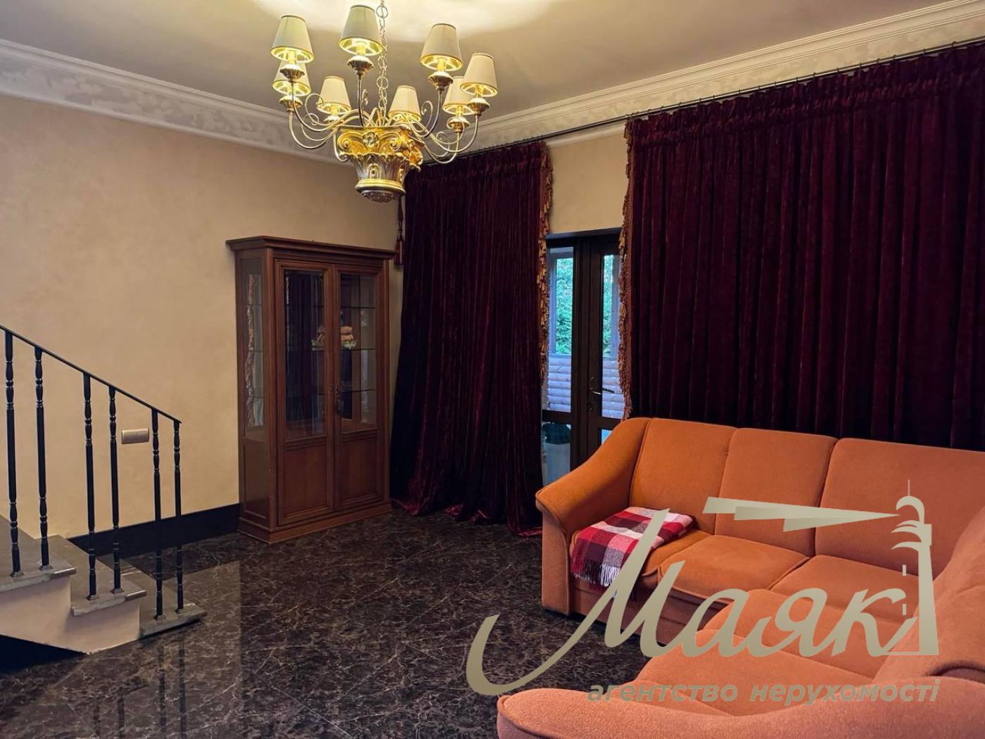 Оренда комфортного будинку 190м2 з ділянкою 20 соток у Музичах