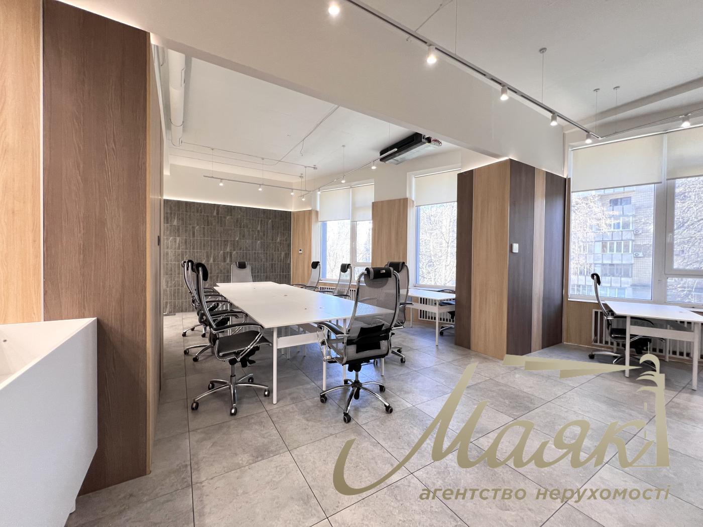 Оренда офісу 250 кв.м в ЖК А52 вул. Січових Стрільців (Артема), 44-А