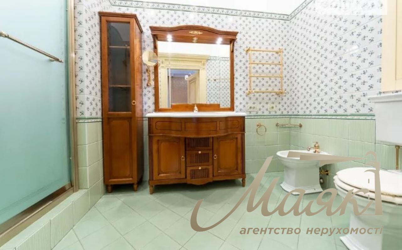 Продаж 3-х кімн. квартири, 278 м2, на вул. Городецького