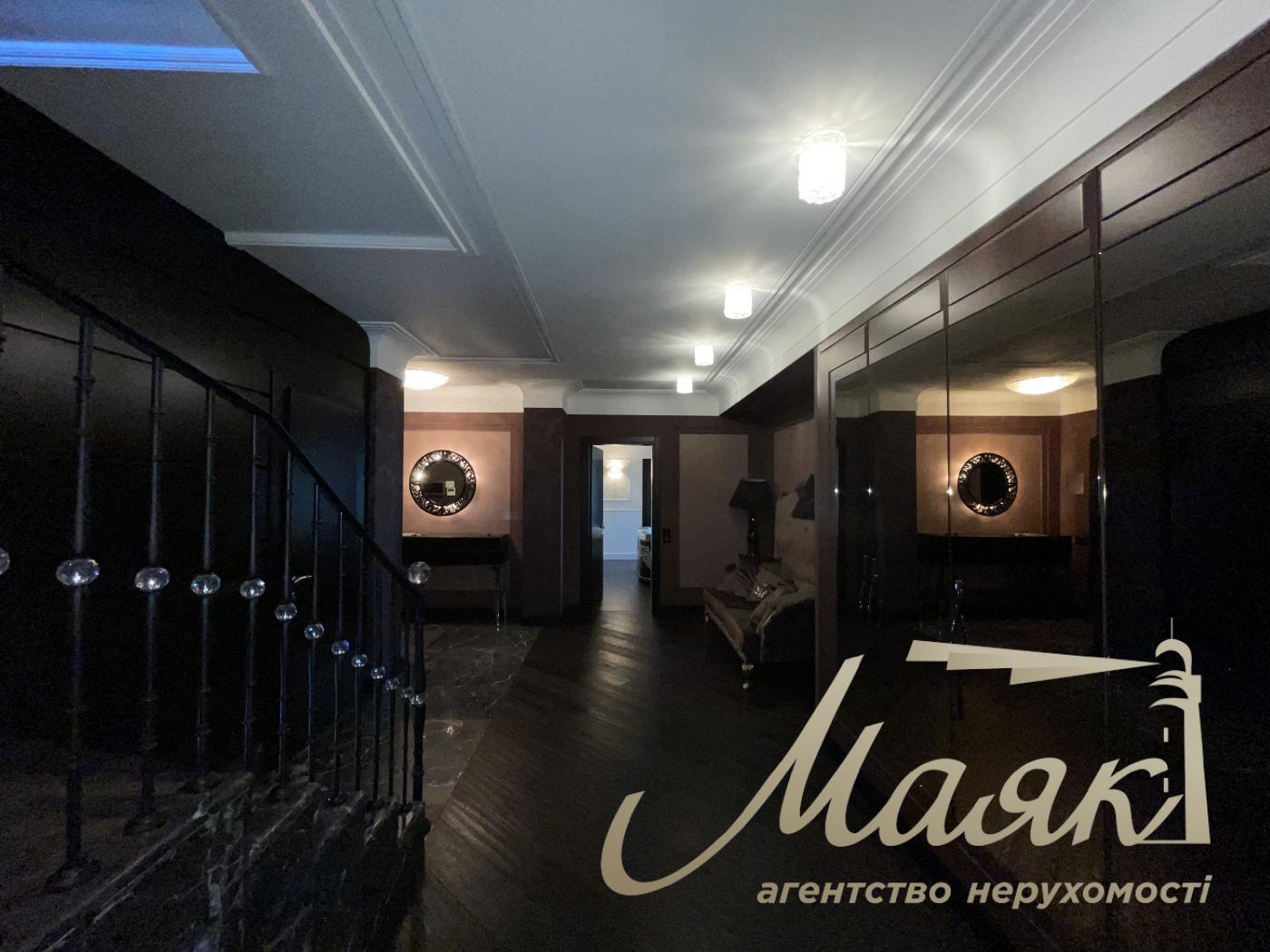 Rent penthouse str. Sribnokilska, Poznyaki, Osokorki