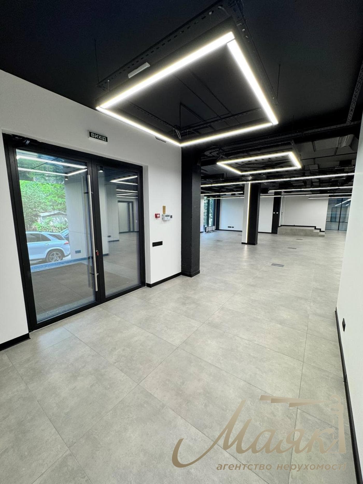 Office space for rent: 282.6 m² in the G Park Business Center, a Class A business center in the Holosiivskyi District.