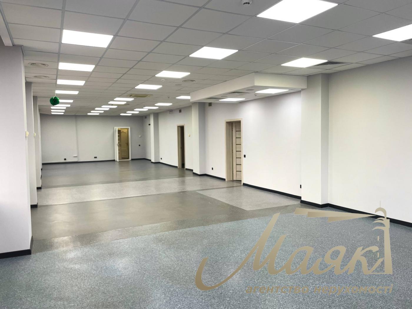 Оренда офісу 620м2 на Печерську вулиця Лєскова 9 біля метро Печерська