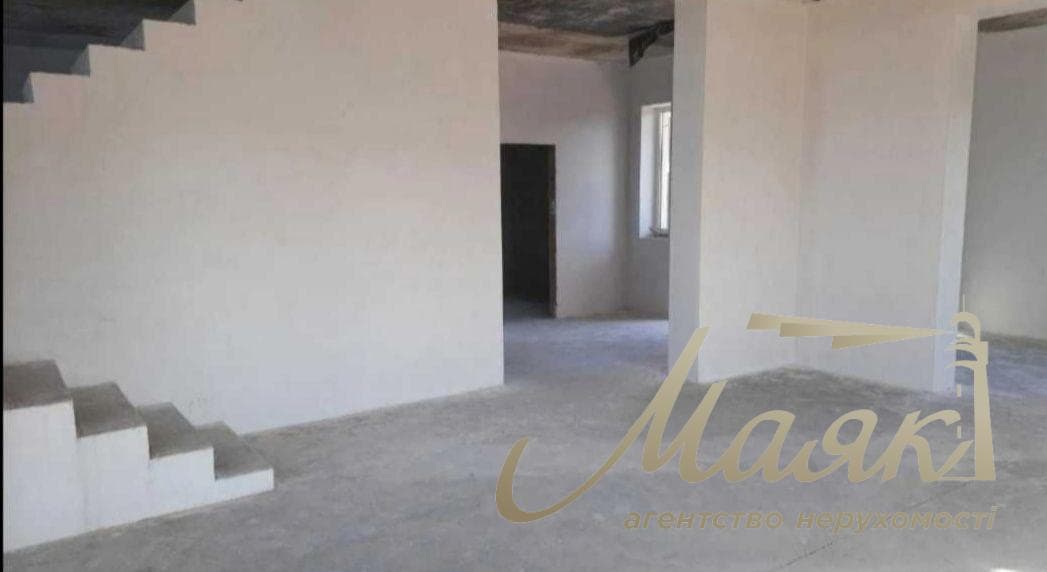 For sale 2-storey house 200m2, in the village. Gatnoye, 7 minutes from the metro Teremki, Kyiv region.