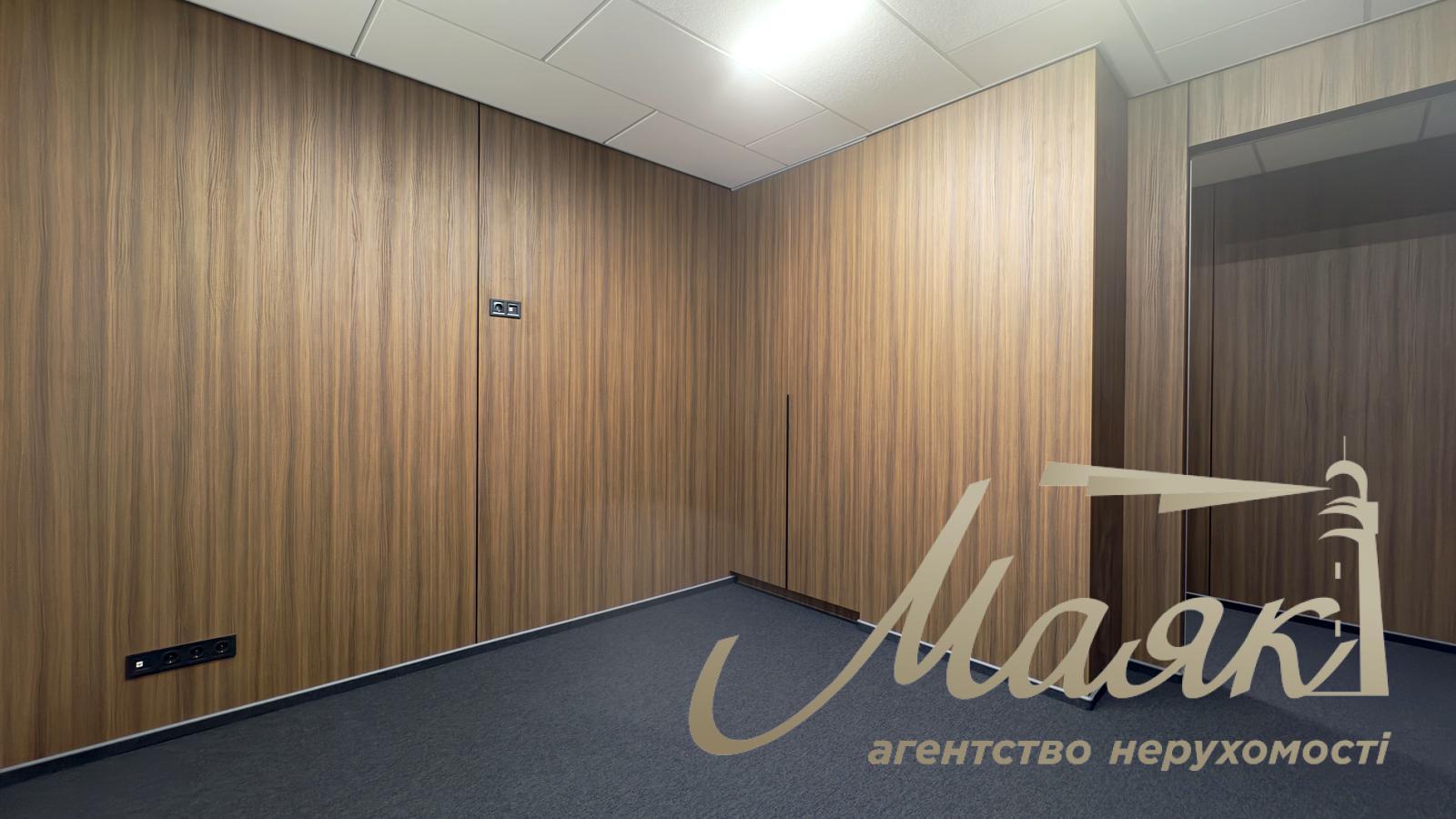 Оренда комерційного приміщення 105м2 у ЖК Шевченківський