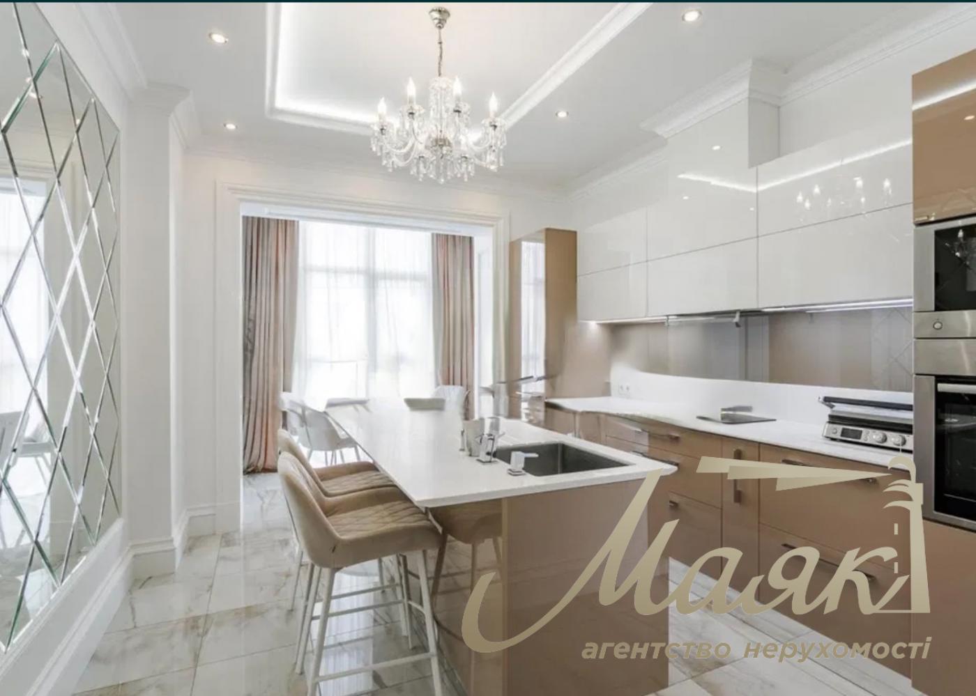 Продажа 3х-комнатной квартиры в ЖК Новопечерские липки, ул. Драгомирова, Печерск, Киев