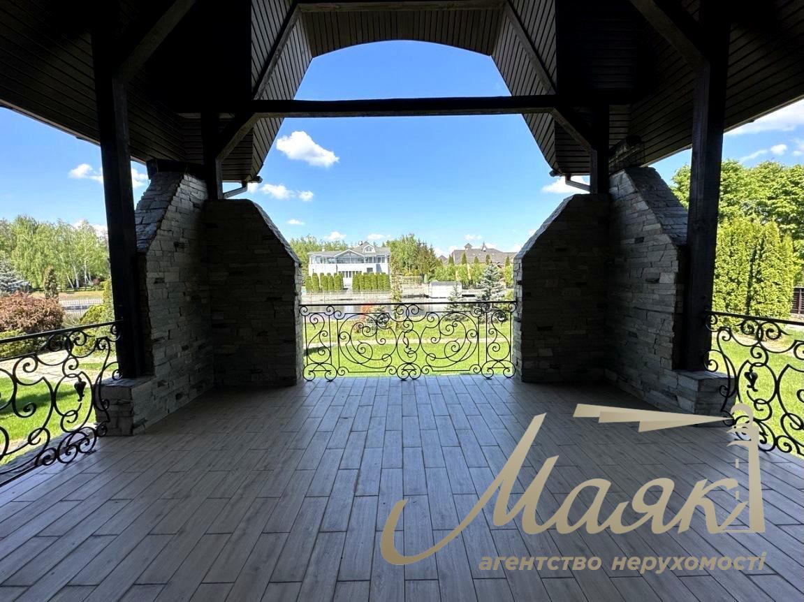 Оренда будинку з ремонтом 712 м², ділянка 50 соток, 2 поверхи в СМТ Козин/Конча Заспа в закритому КМ.