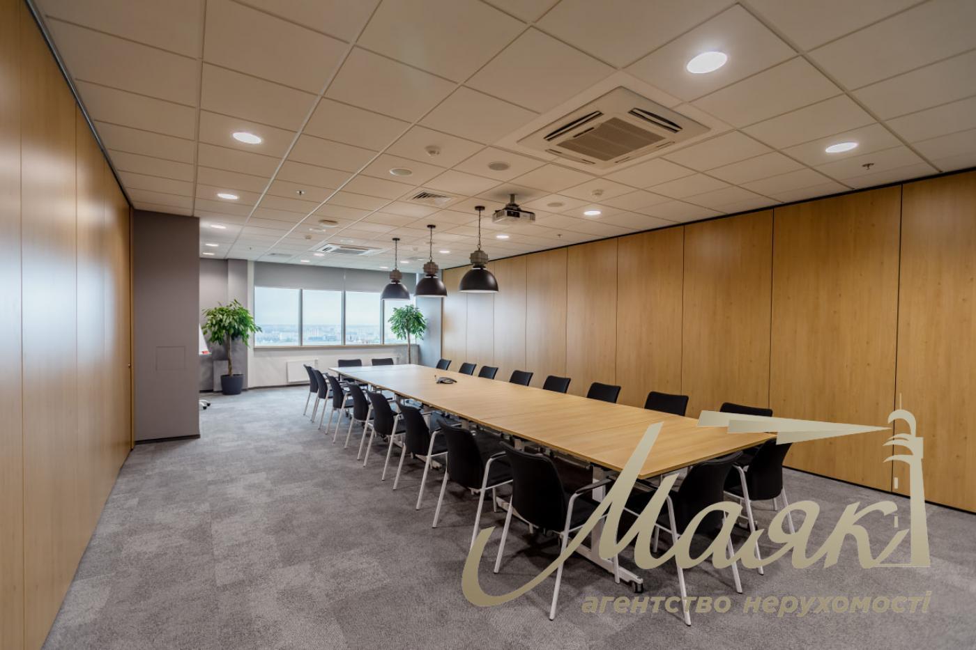 Rent 1194m2 in the Senator Business Center, Pechersky district.