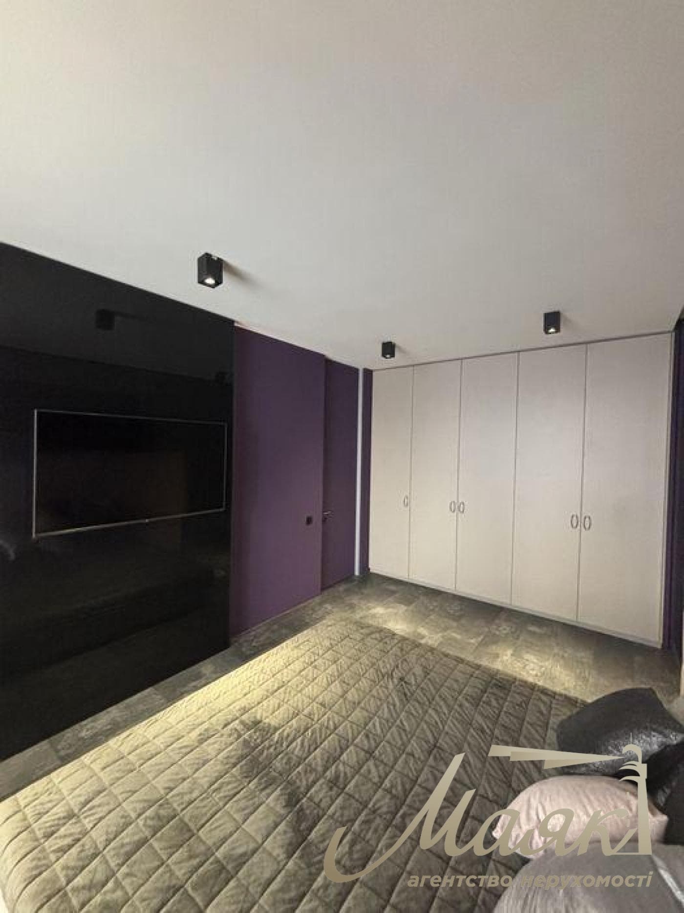 Продаж 2-кімнатної квартири у ЖК Royal Tower, 65 кв. м, Центр, вул. Саксаганського, 37К