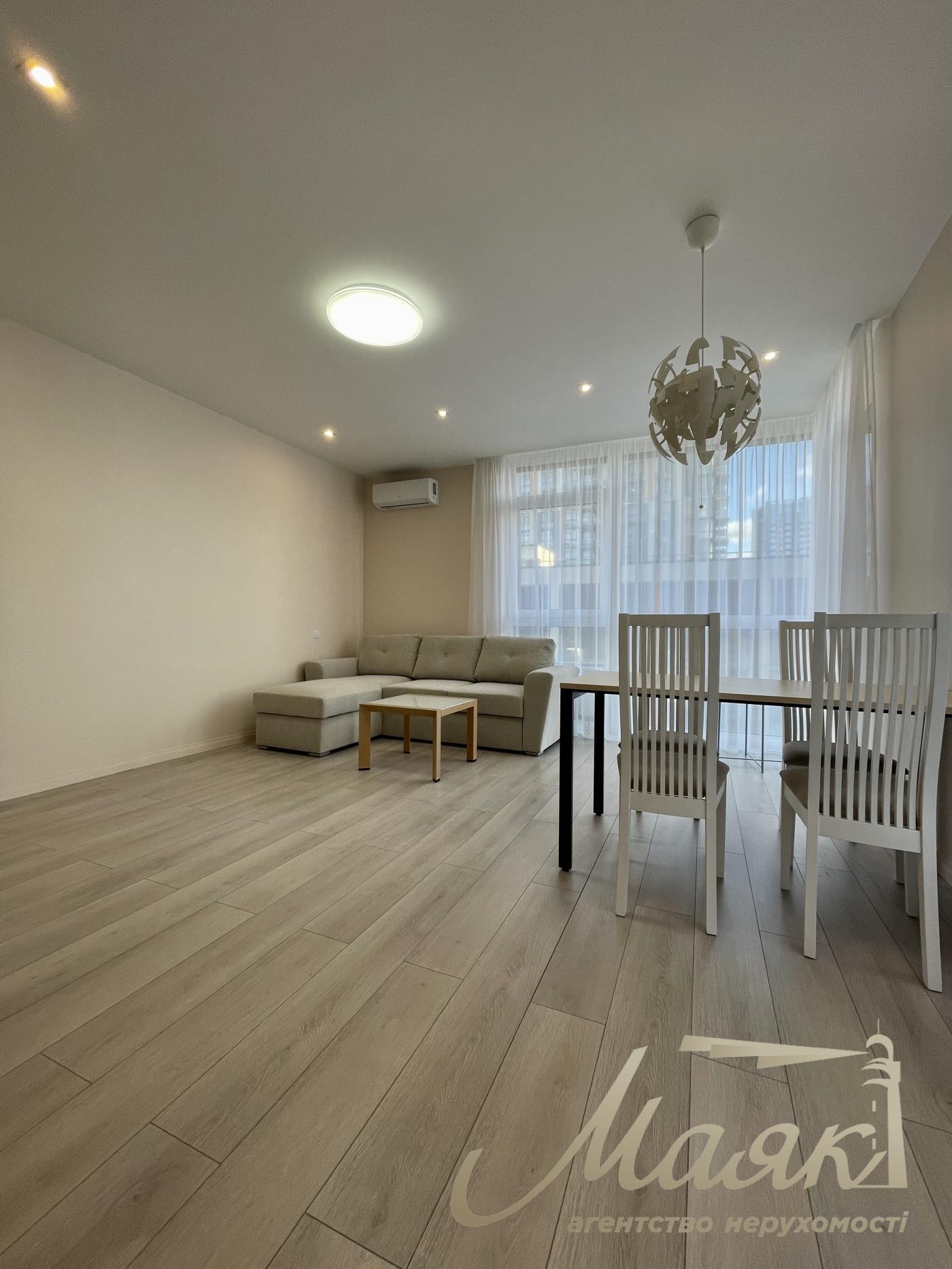 Аренда 3к. квартиры, ЖК "Французский квартал", ул. Предславинская