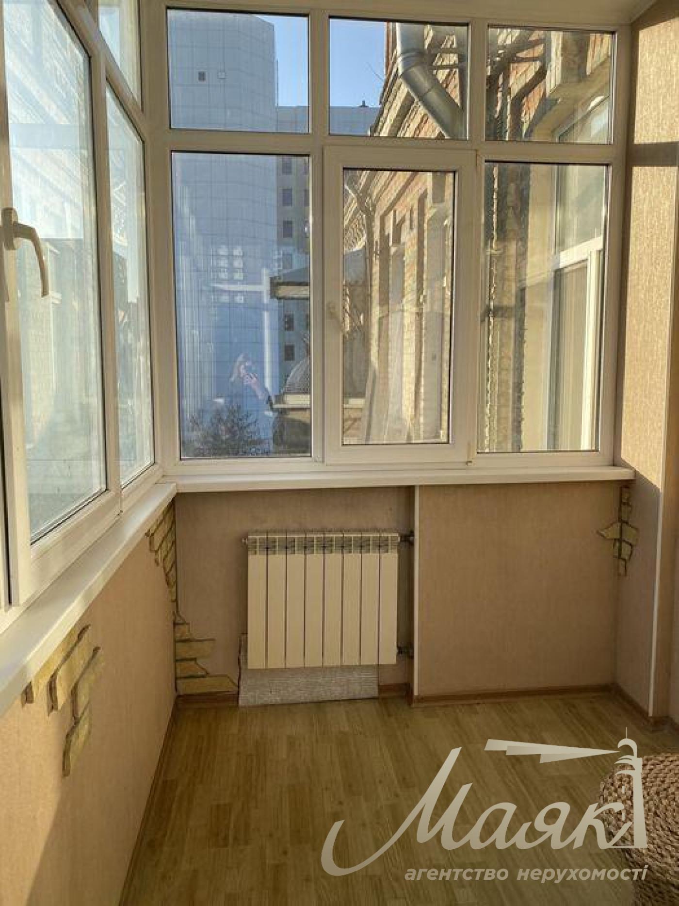 Аренда 4-комнатной квартиры в Центре, стм. Университет, Киев