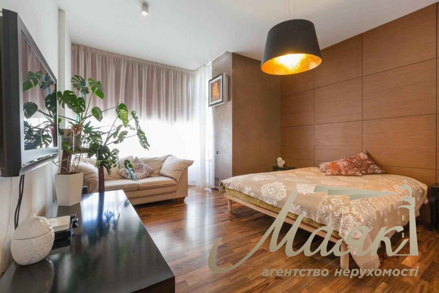 Sale of 4-room apartment, Kudryashova street 20, Vremena Goda residential complex, Solomensky district!