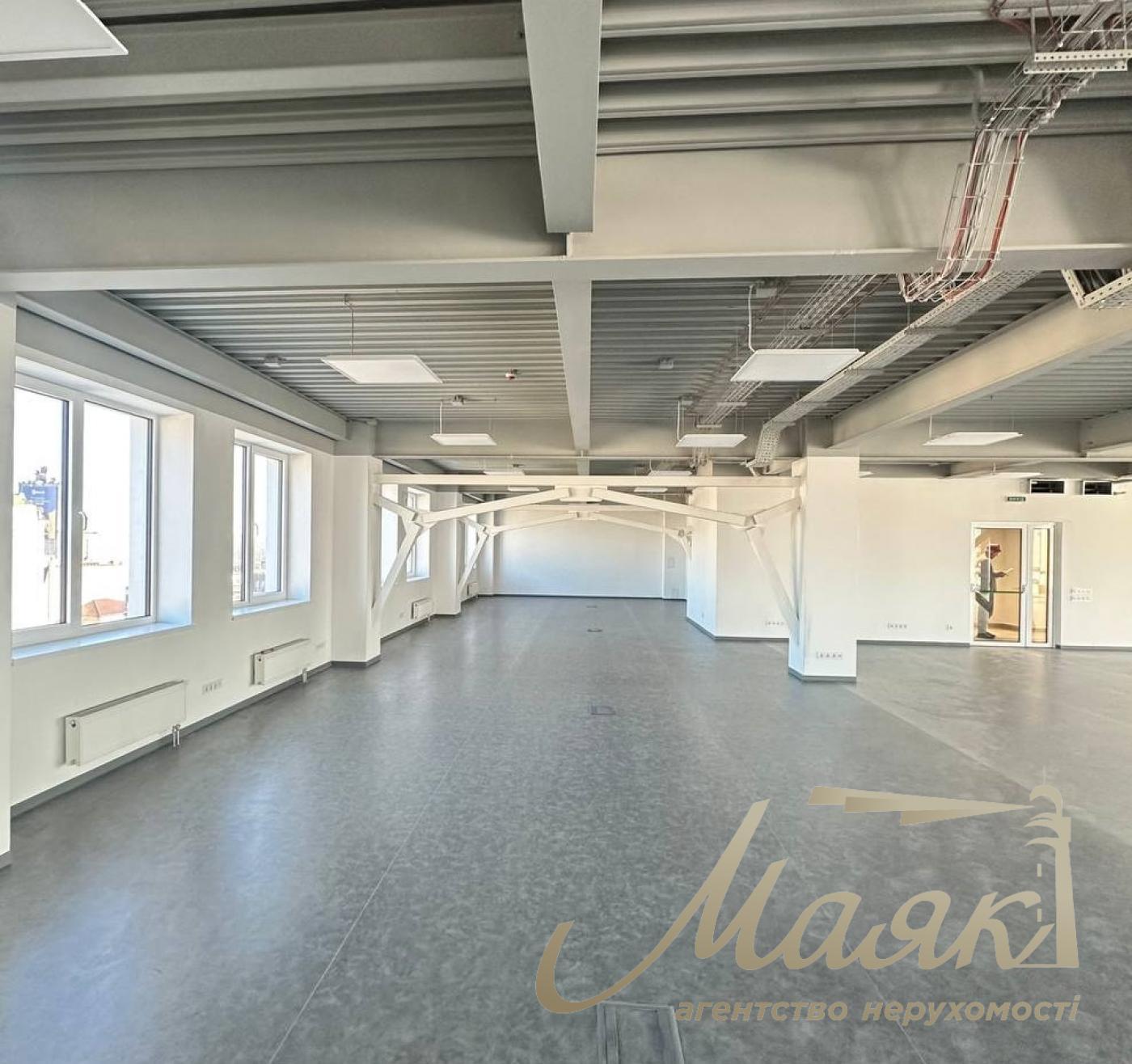 Оренда  Офіс 500 м² , БЦ «Stoik  , Подол, Киев