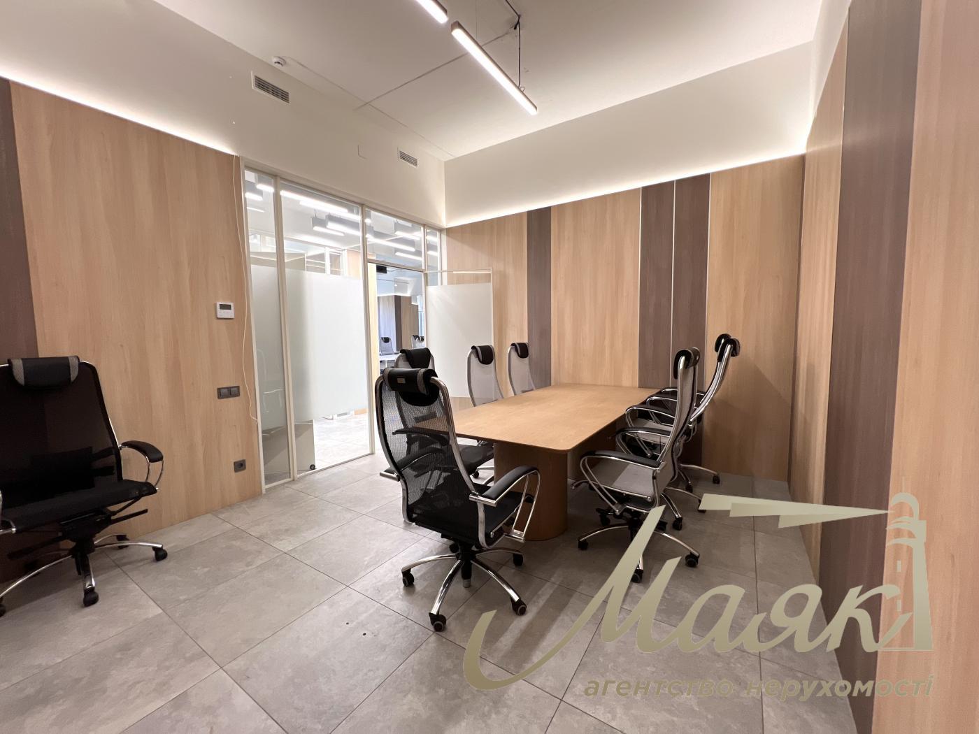 Оренда офісу 250 кв.м в ЖК А52 вул. Січових Стрільців (Артема), 44-А