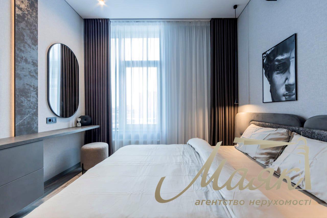 Rent 2-bedroom apartment in LCD Novopecherskie Lipki Andriy Verkhoglyada str. (Mykhaila Dragomirov), 11-V