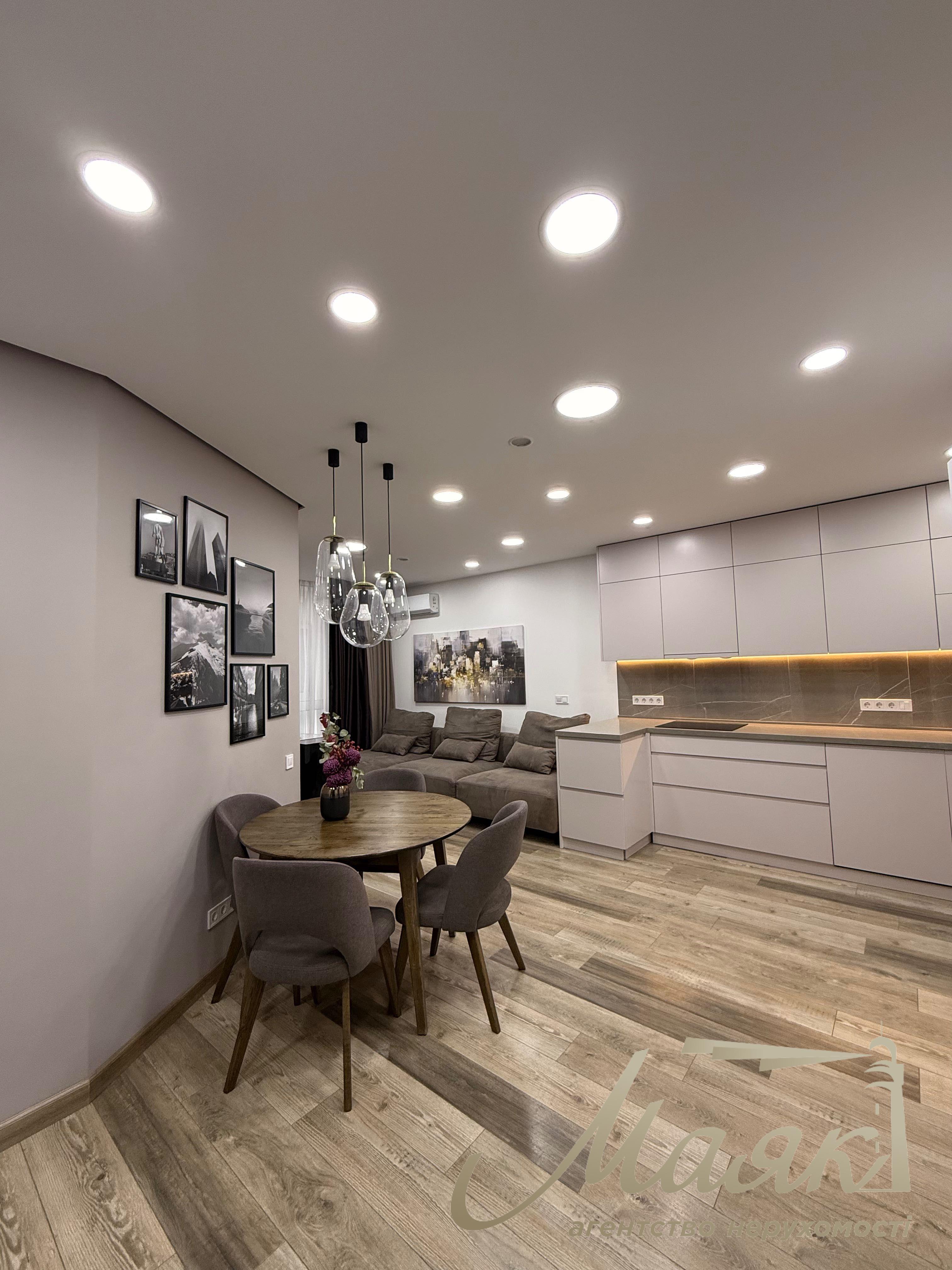 Продажа 3к. квартиры в ЖК Французкий квартал 2, ул. Маккейна, Печерский район