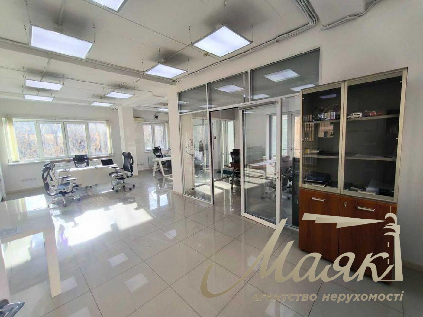 Office for rent 95 sq.m. Pechersk, Center
