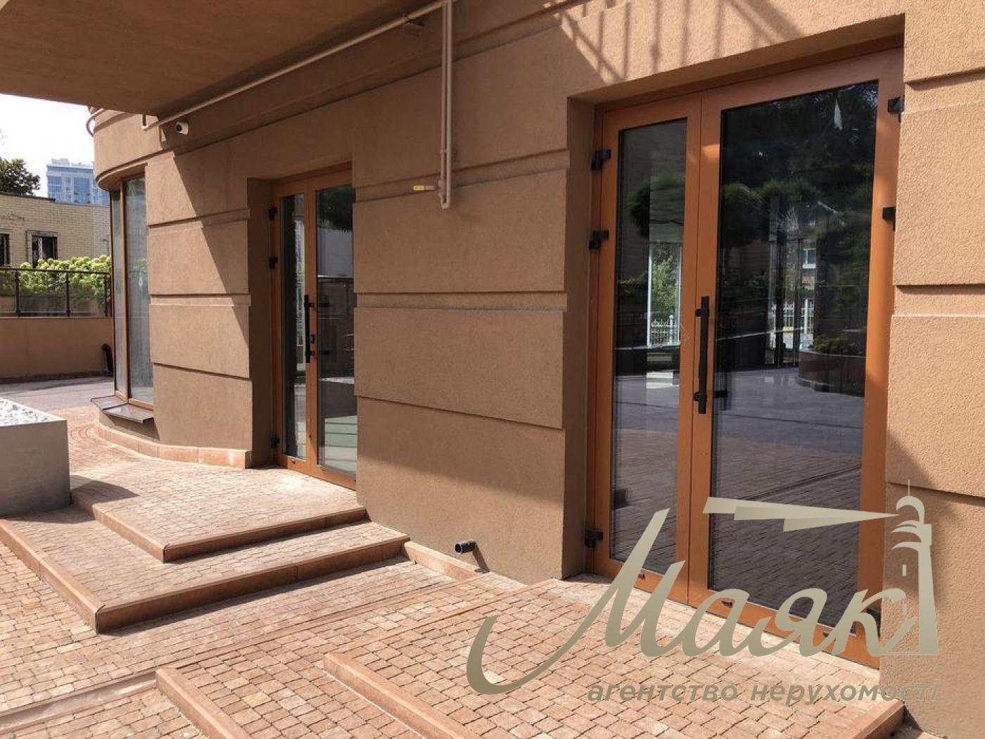 Sale of commercial premises residential complex Pechersk Plaza, Boychuka st.