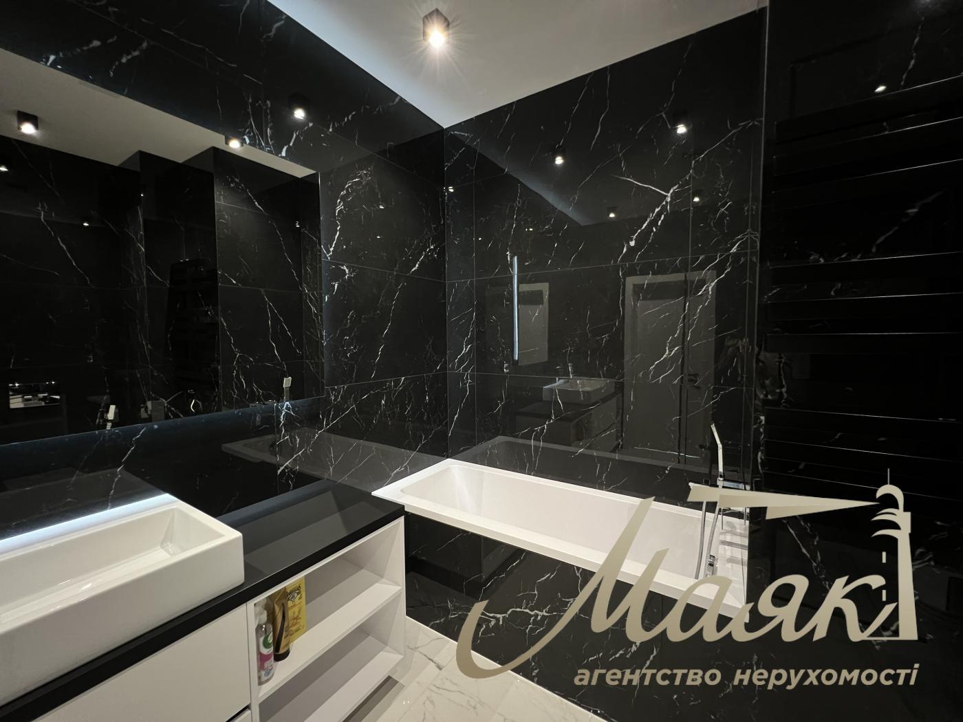 Продажа 4-комнатной квартиры 160м2 ЖК Лейпцигская