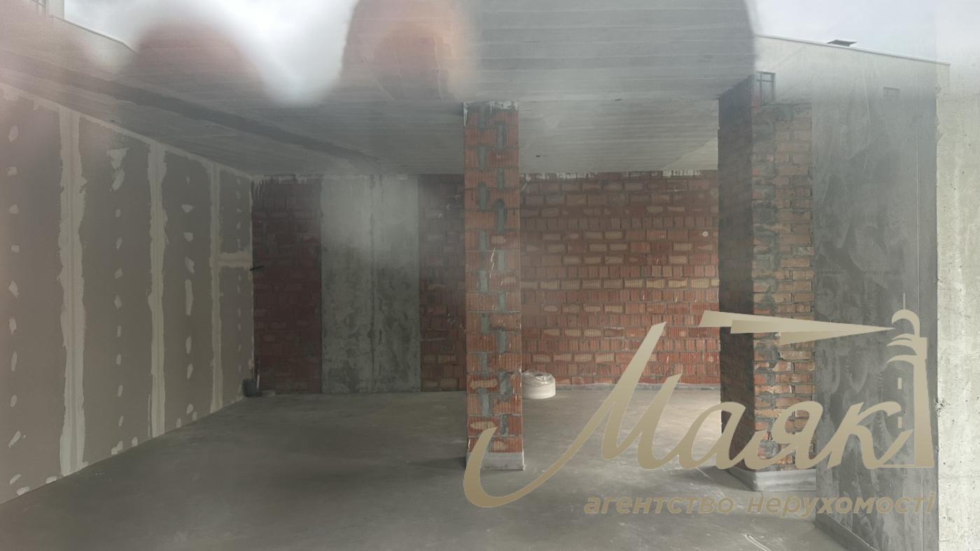 Rent of facade space 57m2 residential complex "Italian Quarter"