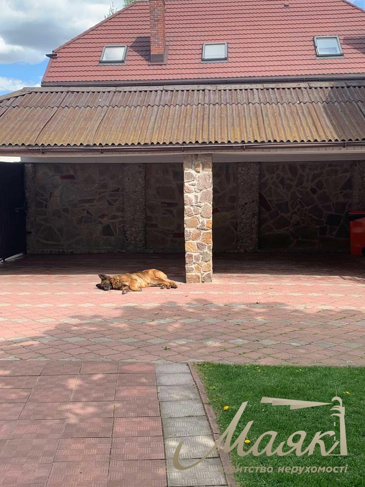 For sale house 238m2 in Kiev with. Chapaevka / Vita-Litovska, Goloseevsky r-n.