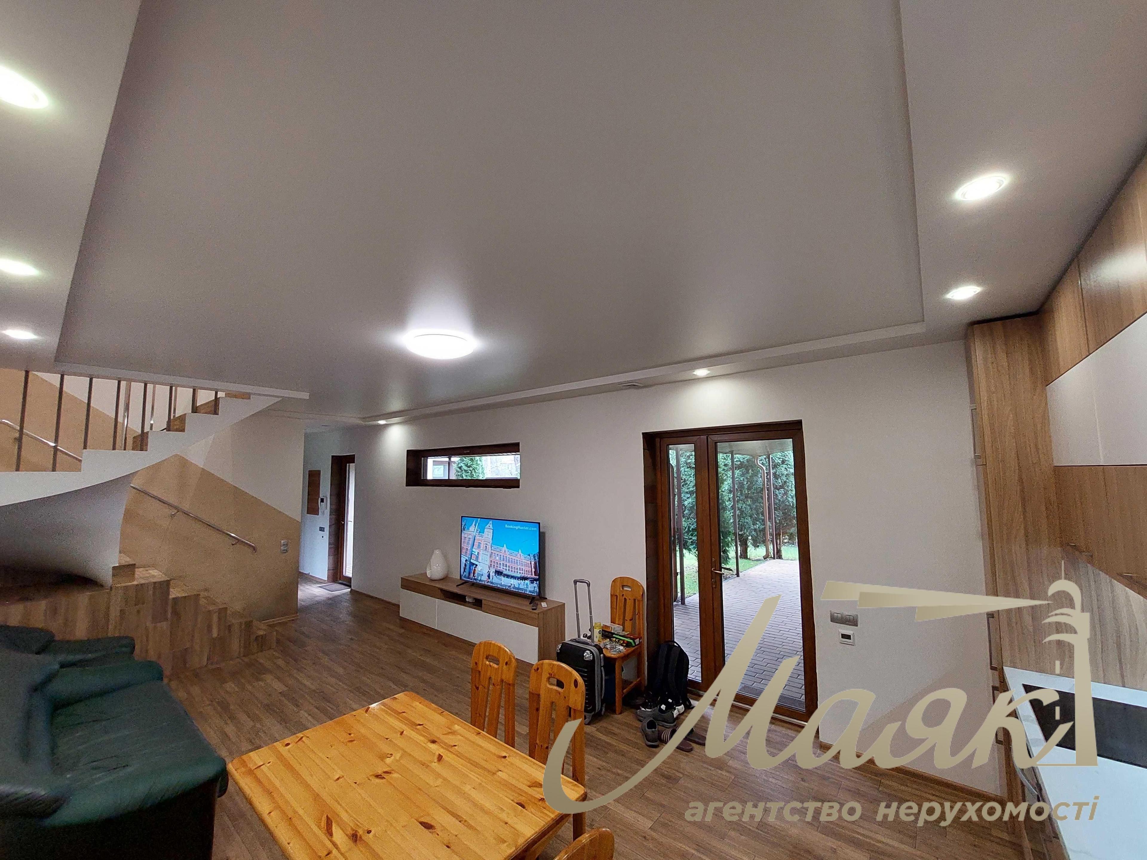 Оренда дизайнерського будинку 120 м² з доступом до бункерних апартаментів, сауною і великою терасою, Пуща-Водиця, Київ.