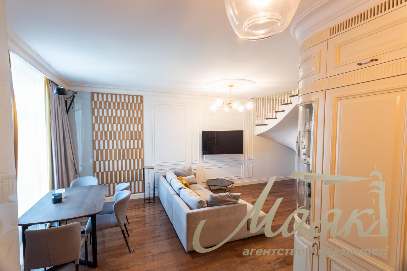 Sale 4k apartment with parking place in LCD Zverinetskyi, Pechersk, Kiev