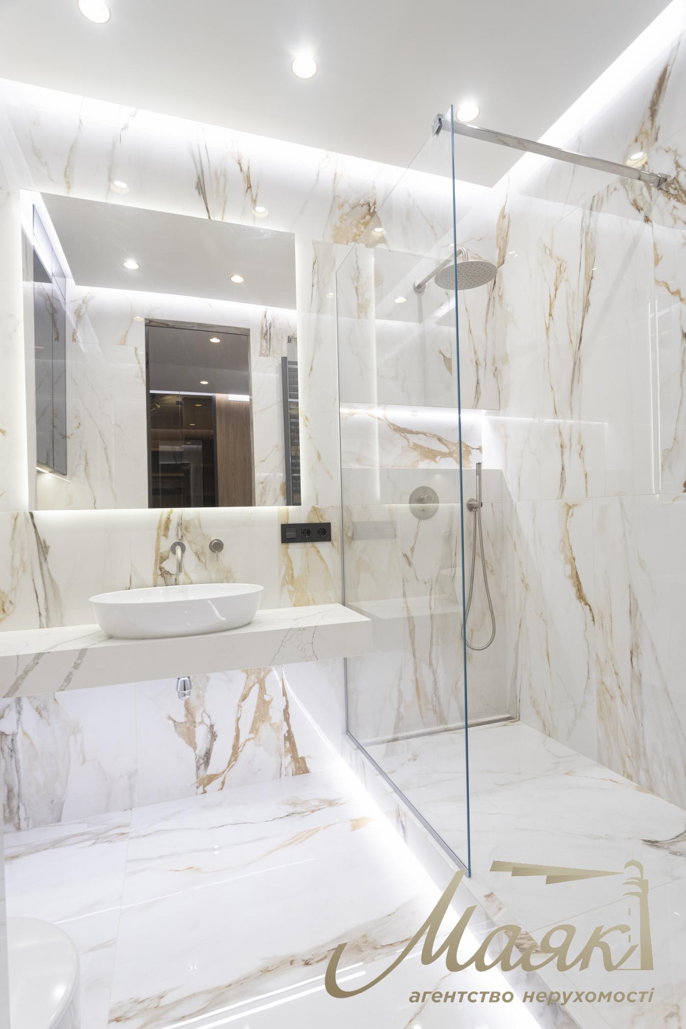 Продажа 2к квартиры 50м2, ЖК Французский квартал 2, ул. Джона Маккейна, Печерський район.