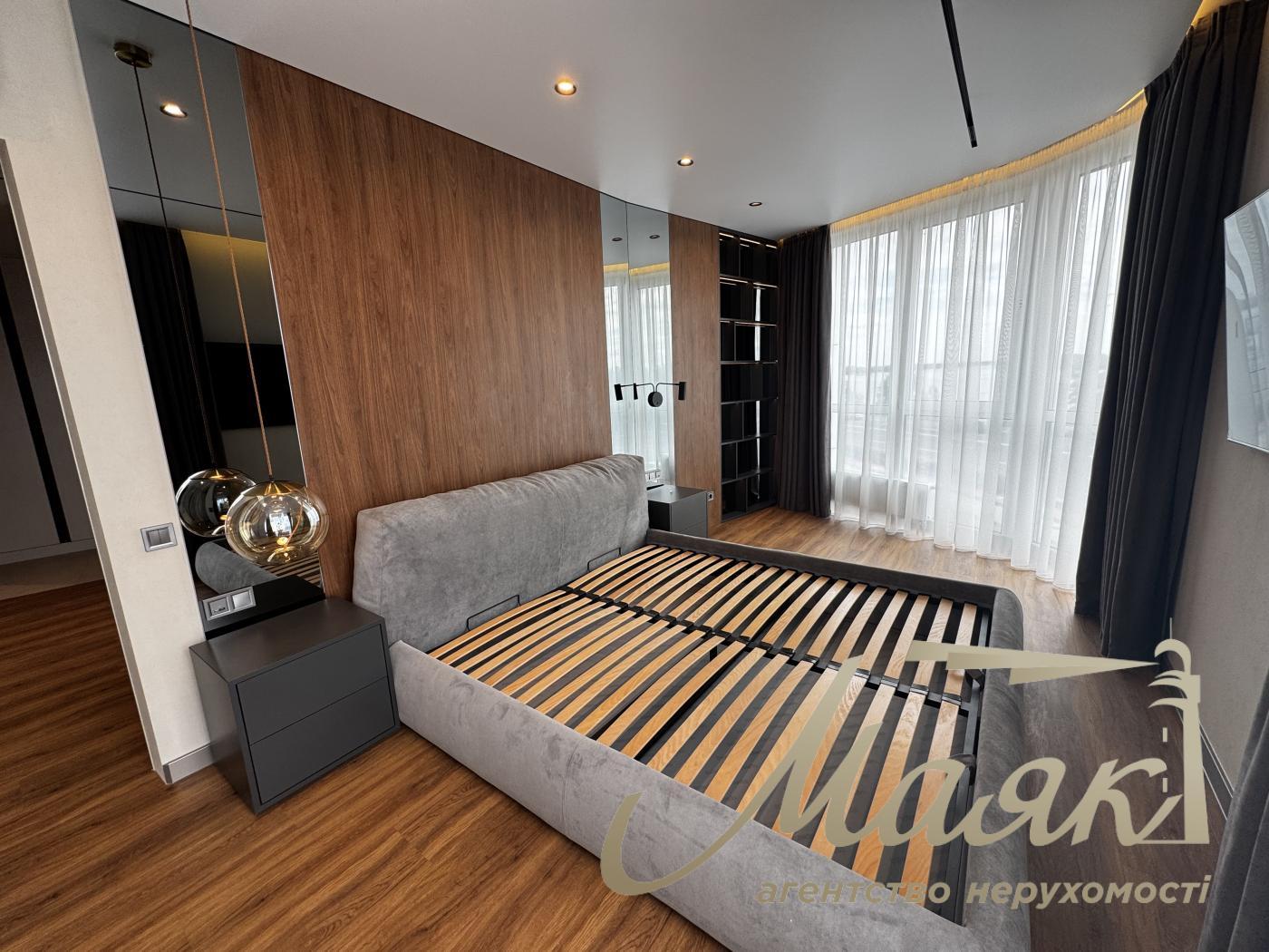 For sale 3-bedroom apartment in LCD Great