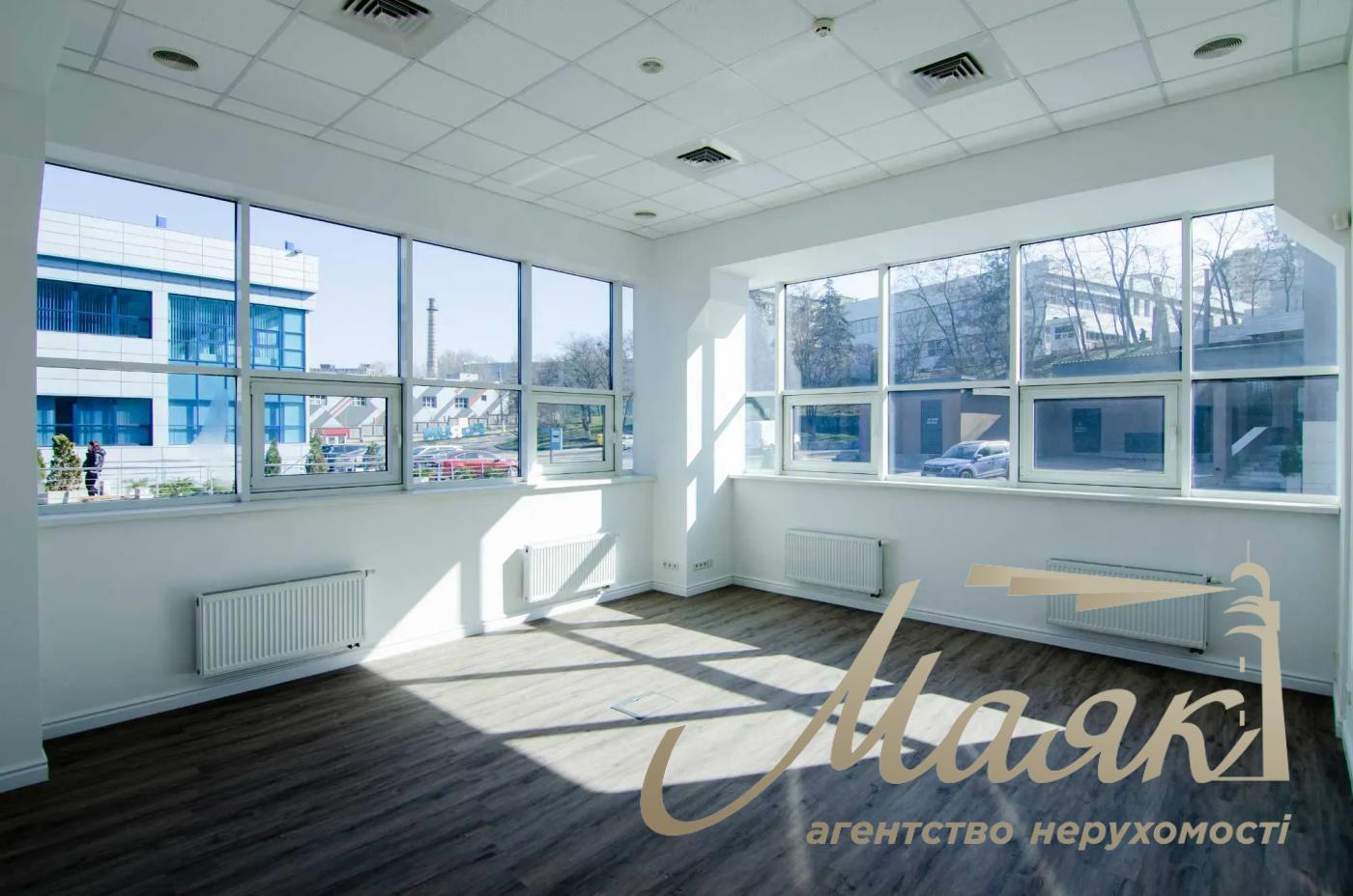 Аренда офиса 588м2 в бизнес-центре Victoria Park, пер. Ахтырский, Киев
