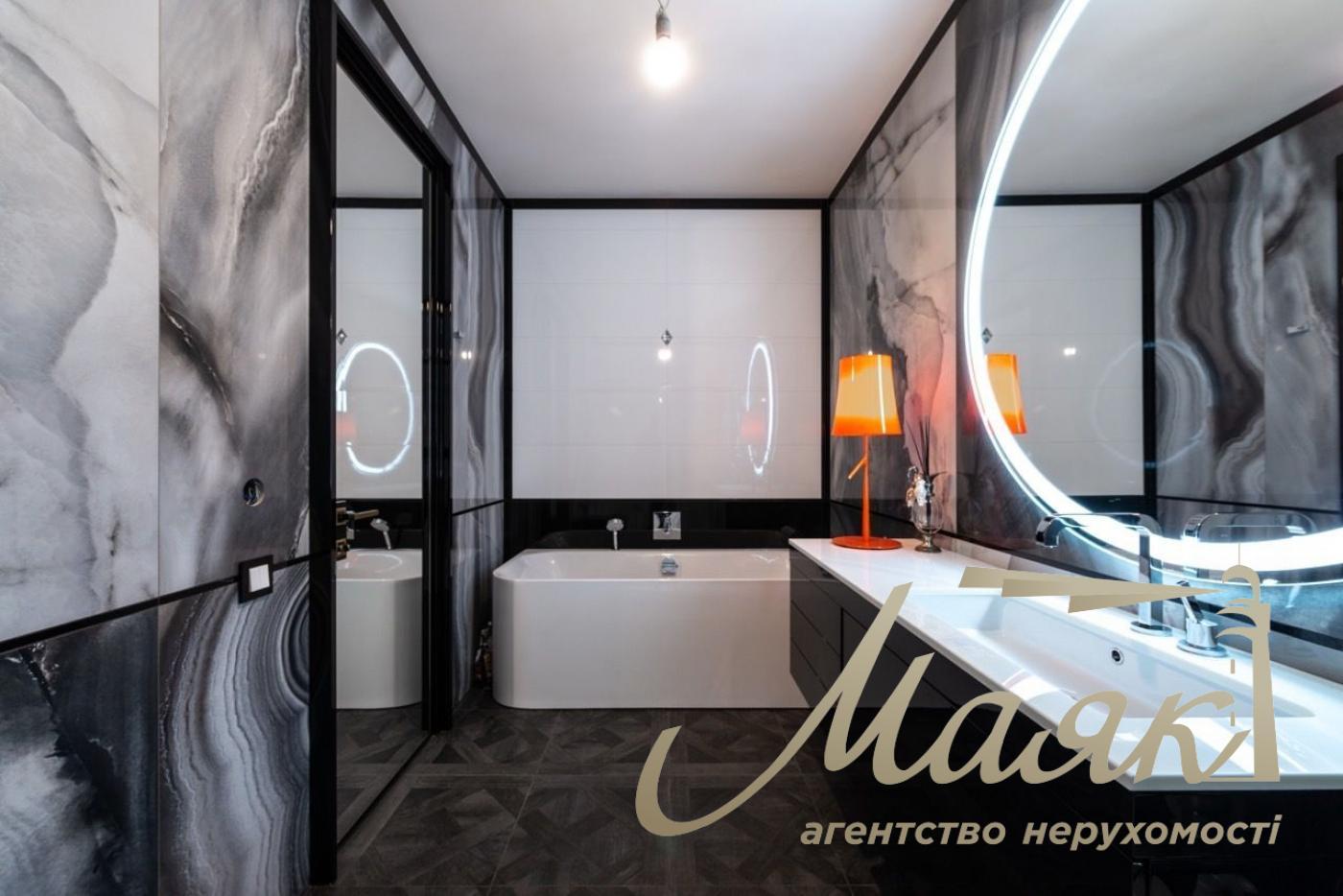 Продажа 3-х комнатной квартиры, 107м2, Бульвар Фонтанов
