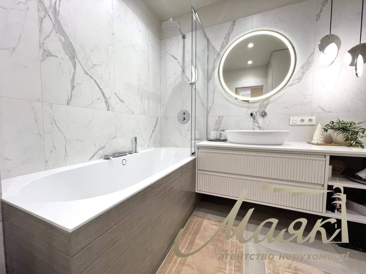 3-bedroom apartment for sale, 118 m², in the "French Quarter 2" residential complex, John McCain Street, Pechersk, Downtown, Kyiv