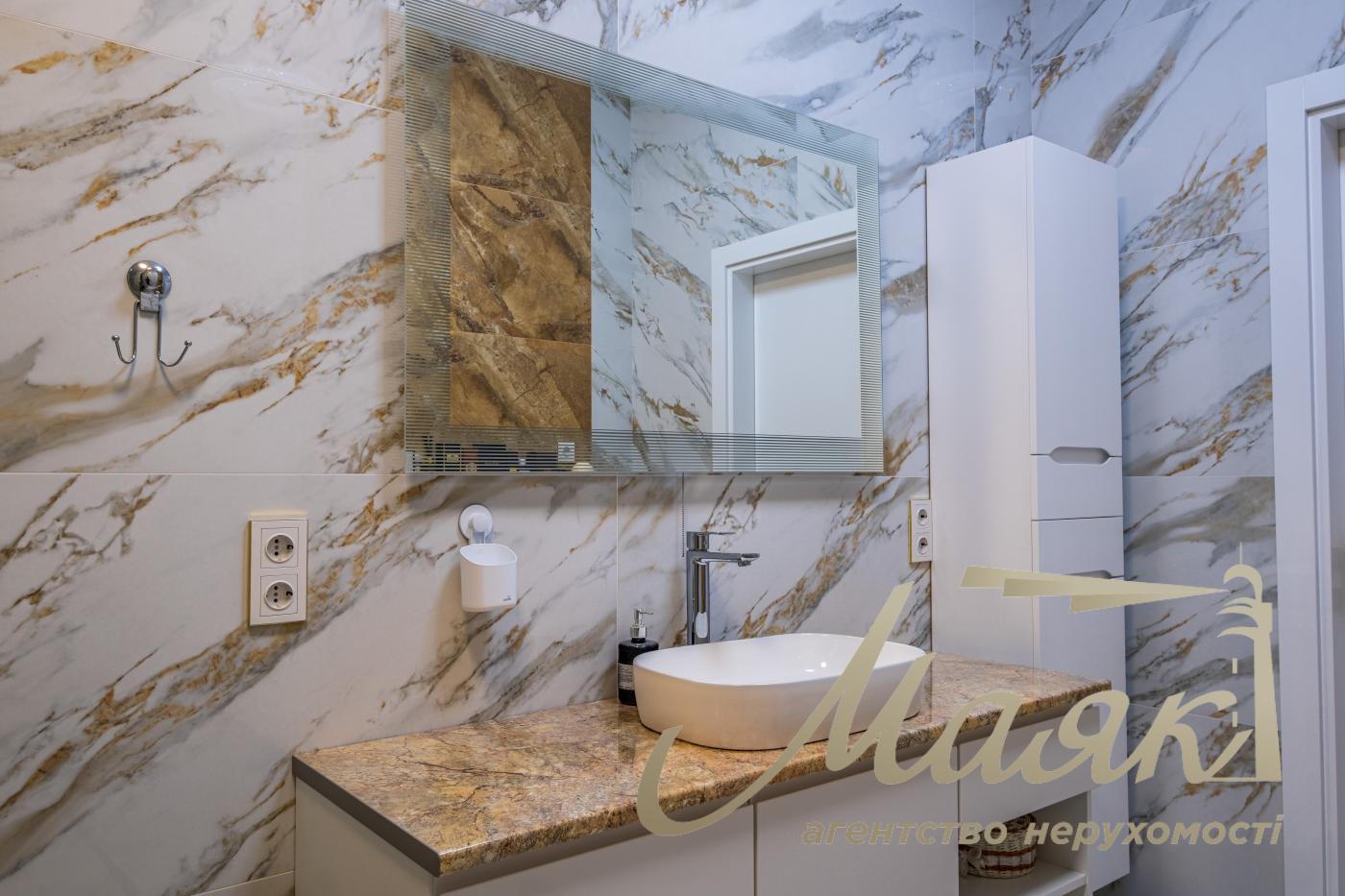 Продажа одноэтажного дома 182.6 м2 в с. Погребы, ул. Пасиченка, Киевская обл, Броварский р-н.