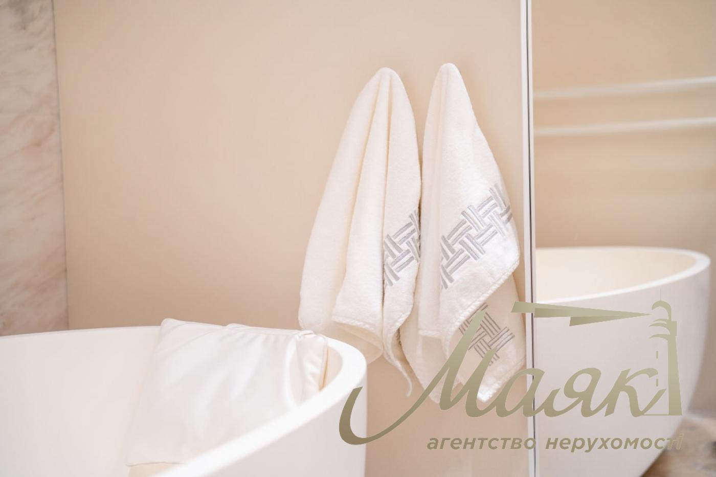 Rent 4 room apartment in LCD LCD Tetris Hall, Delovaya street, Pechersk, Kiev