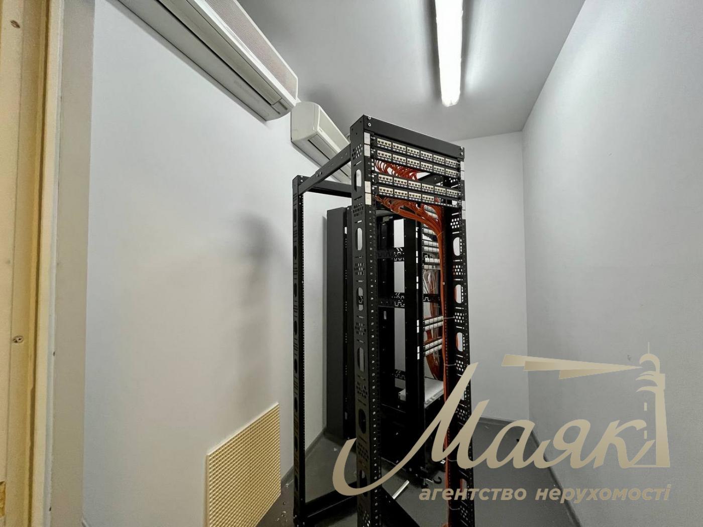 Оренда офісу 271м2 БЦ Horizon Park вул. Амосова 12 Солом'янка