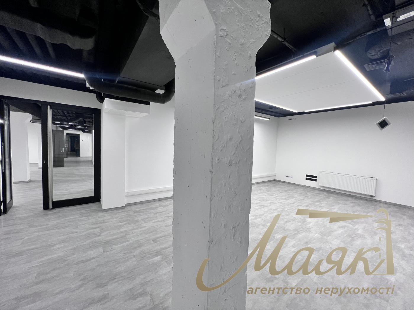 Аренда офисного помещения 500м2, БЦ Нивки Сити