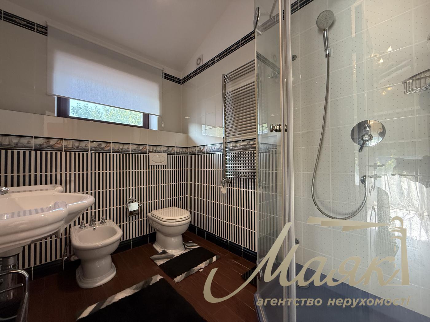 Оренда будинку 400 кв.м з тенісним кортом, великою зеленою територією | Бориспільський район| с.Гора